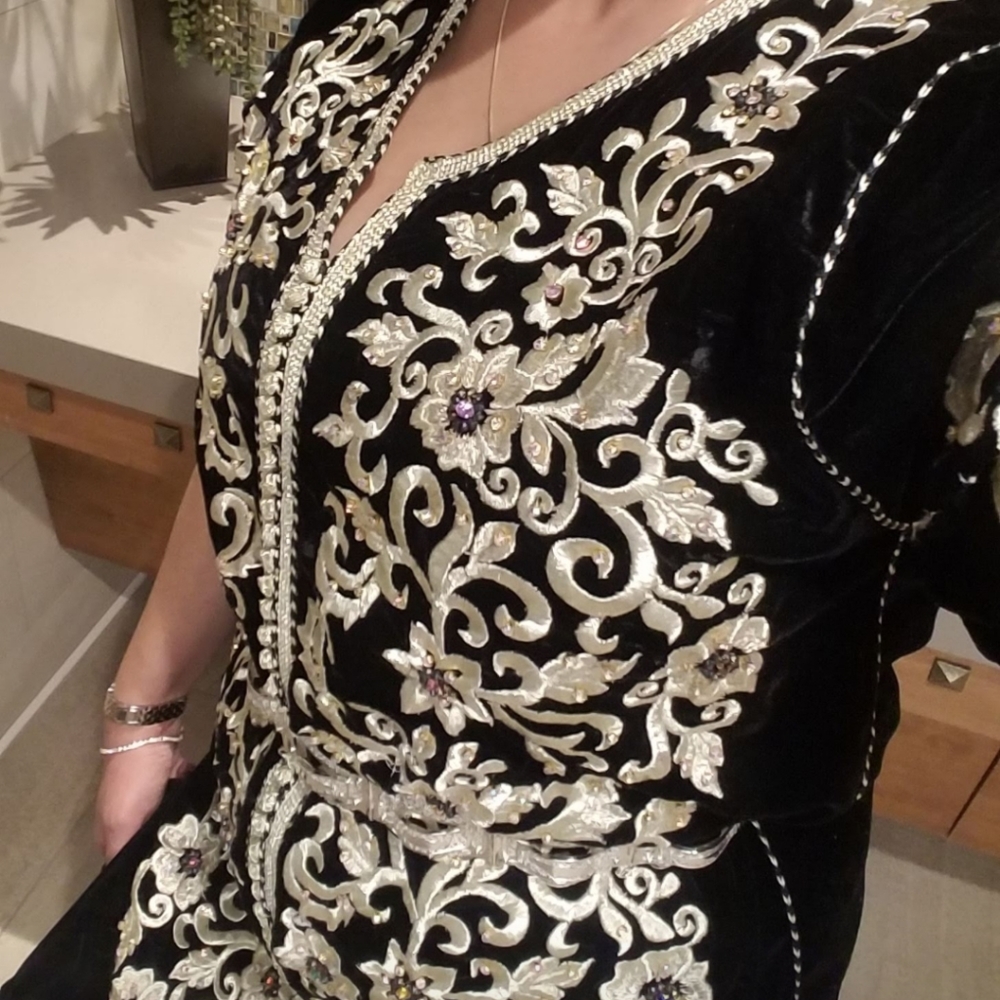 Luxurious Traditional Moroccan Kaftan Dress